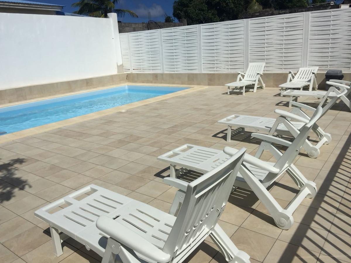 Le Domaine Turquoise Apartment Le Moule Exterior photo